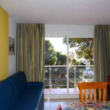 Spacious Duplex In Estartit *