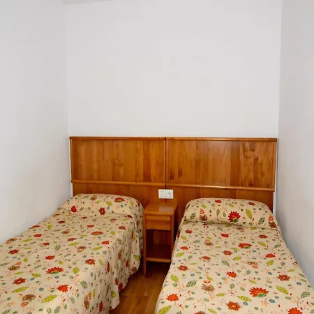 Spacious Duplex In Estartit 아파트 레스타르티트